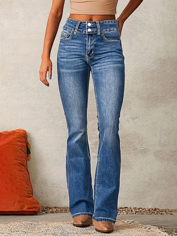 Marylène – High-Waisted Flared Jeans Trend