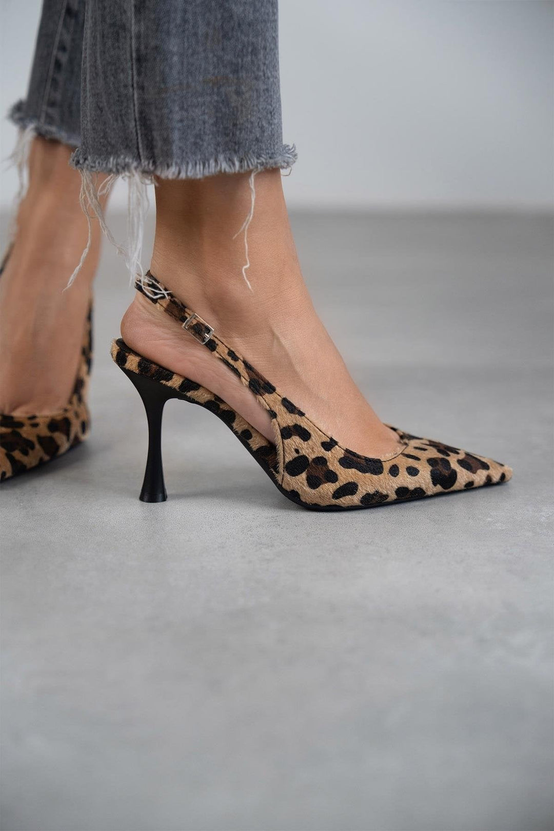 Monique – Leopard Print Pointed Toe Heels